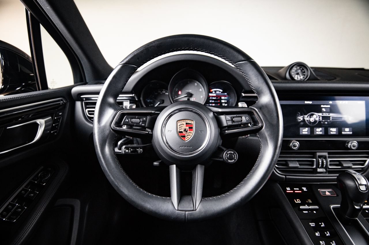 Certified 2023 Porsche Macan S AWD/4WD image 26
