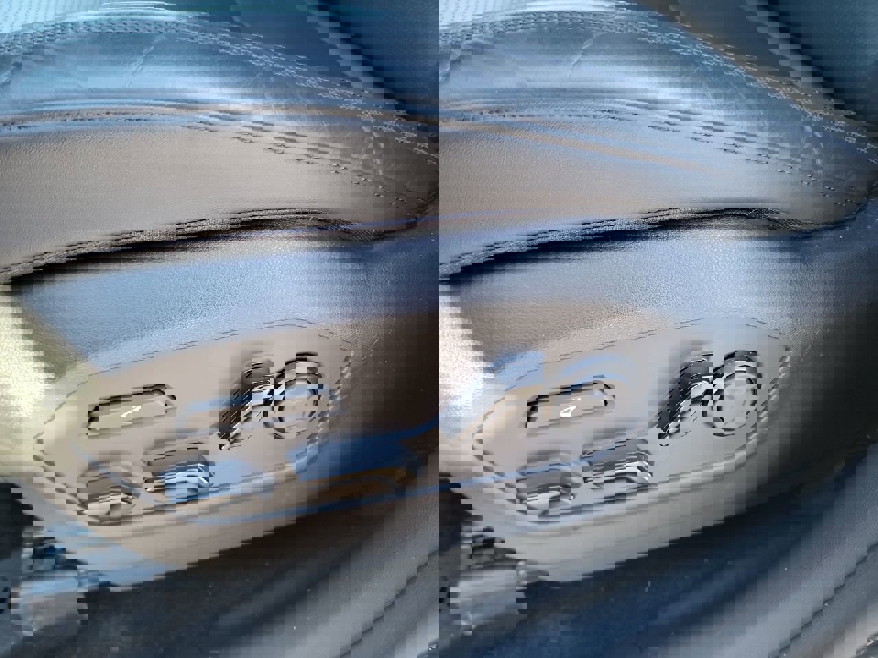 Certified 2025 Hyundai Santa Fe Calligraphy image 12