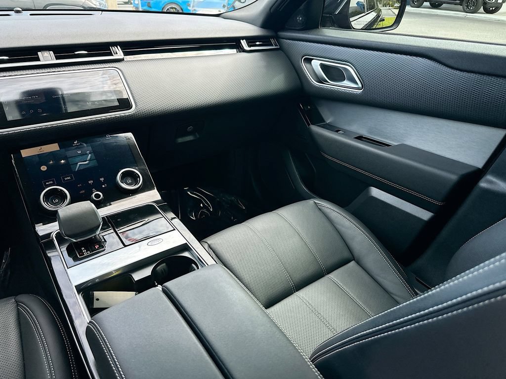 Used 2022 Land Rover Range Rover Velar R-Dynamic S AWD/4WD image 23