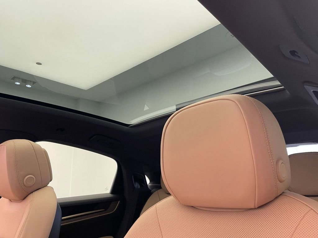 New 2026 Porsche Cayenne Coupe AWD/4WD image 15