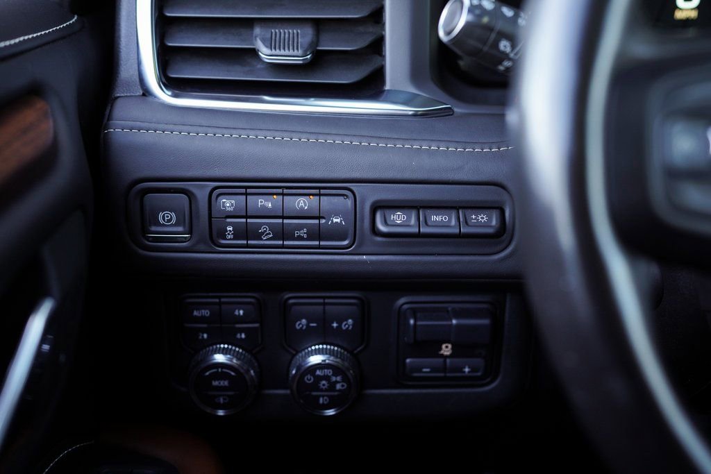 Used 2024 GMC Yukon Denali Ultimate image 33