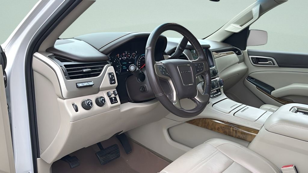 Used 2017 GMC Yukon XL Denali w/ Open Road Package image 12