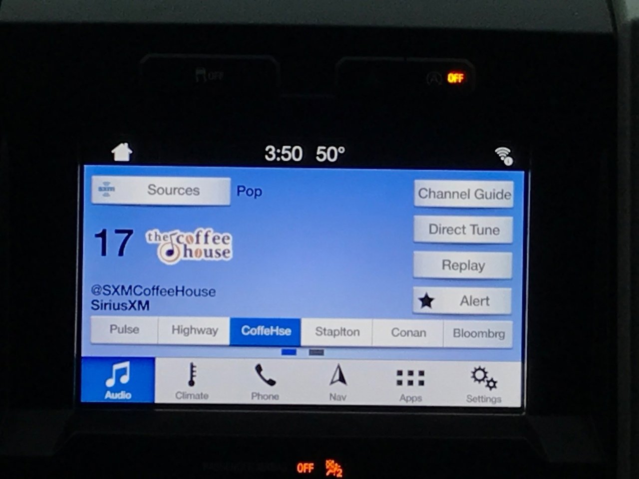 Used 2019 Ford F150 Lariat image 6