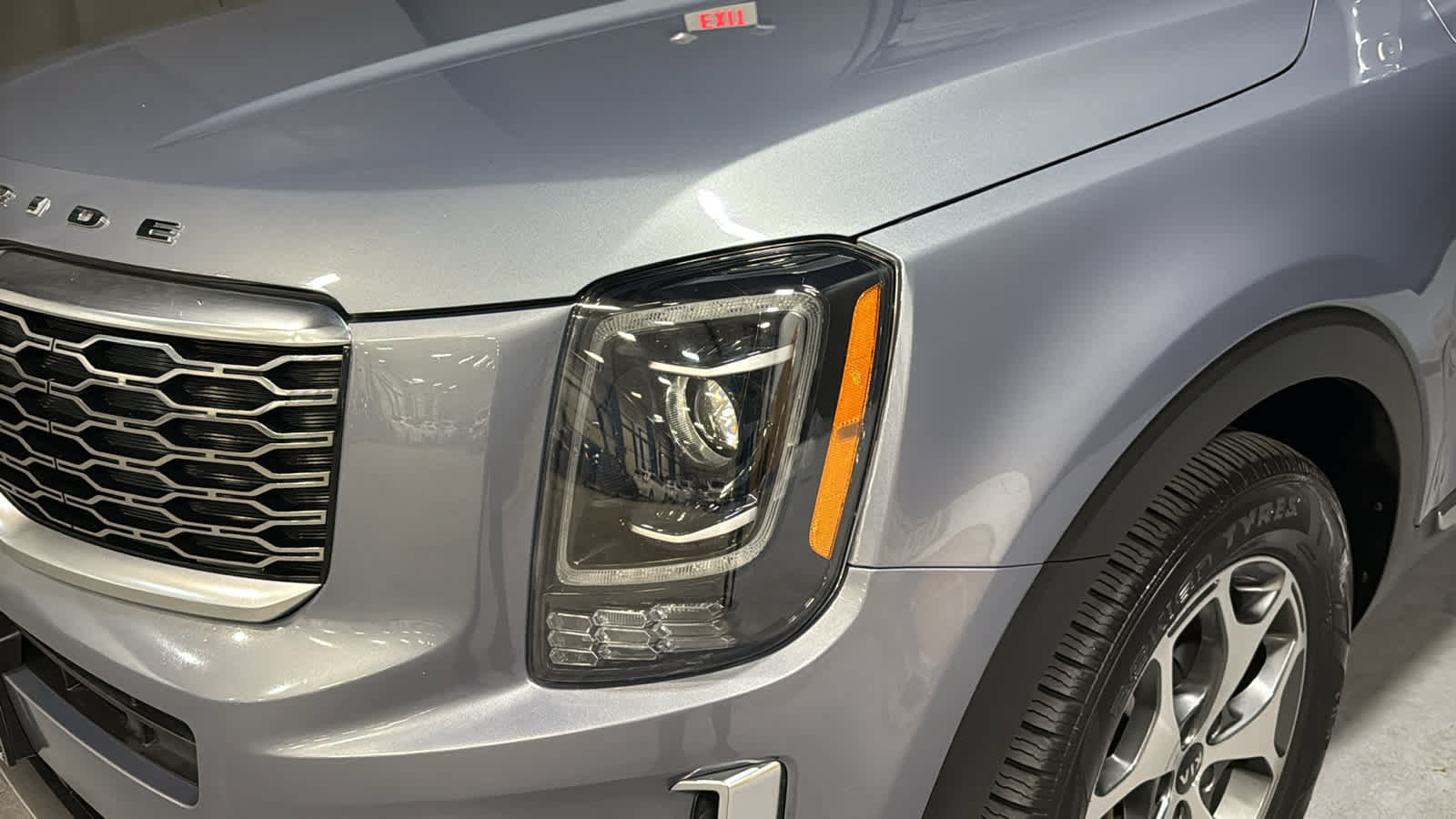 Used 2020 Kia Telluride EX AWD/4WD image 7