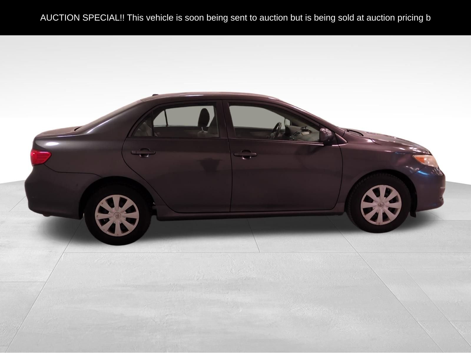 Used 2010 Toyota Corolla LE image 2