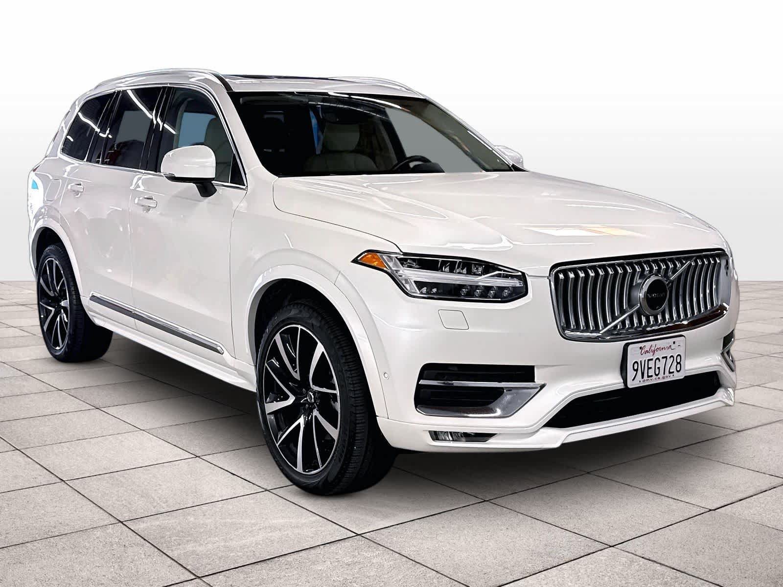 Used 2024 Volvo XC90 B6 Plus AWD/4WD image 2