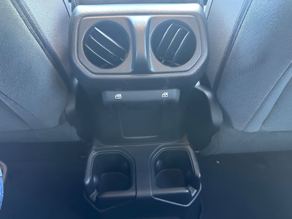 Used 2025 Jeep Wrangler Unlimited Sport AWD/4WD image 18