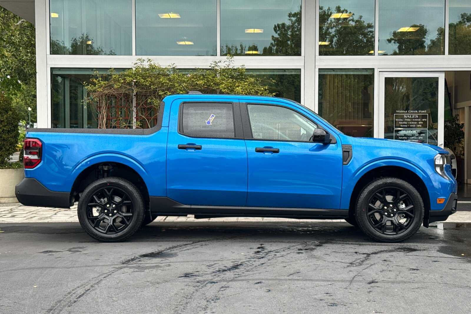 New 2026 Ford Maverick XLT w/ XLT Luxury Package AWD/4WD image 3