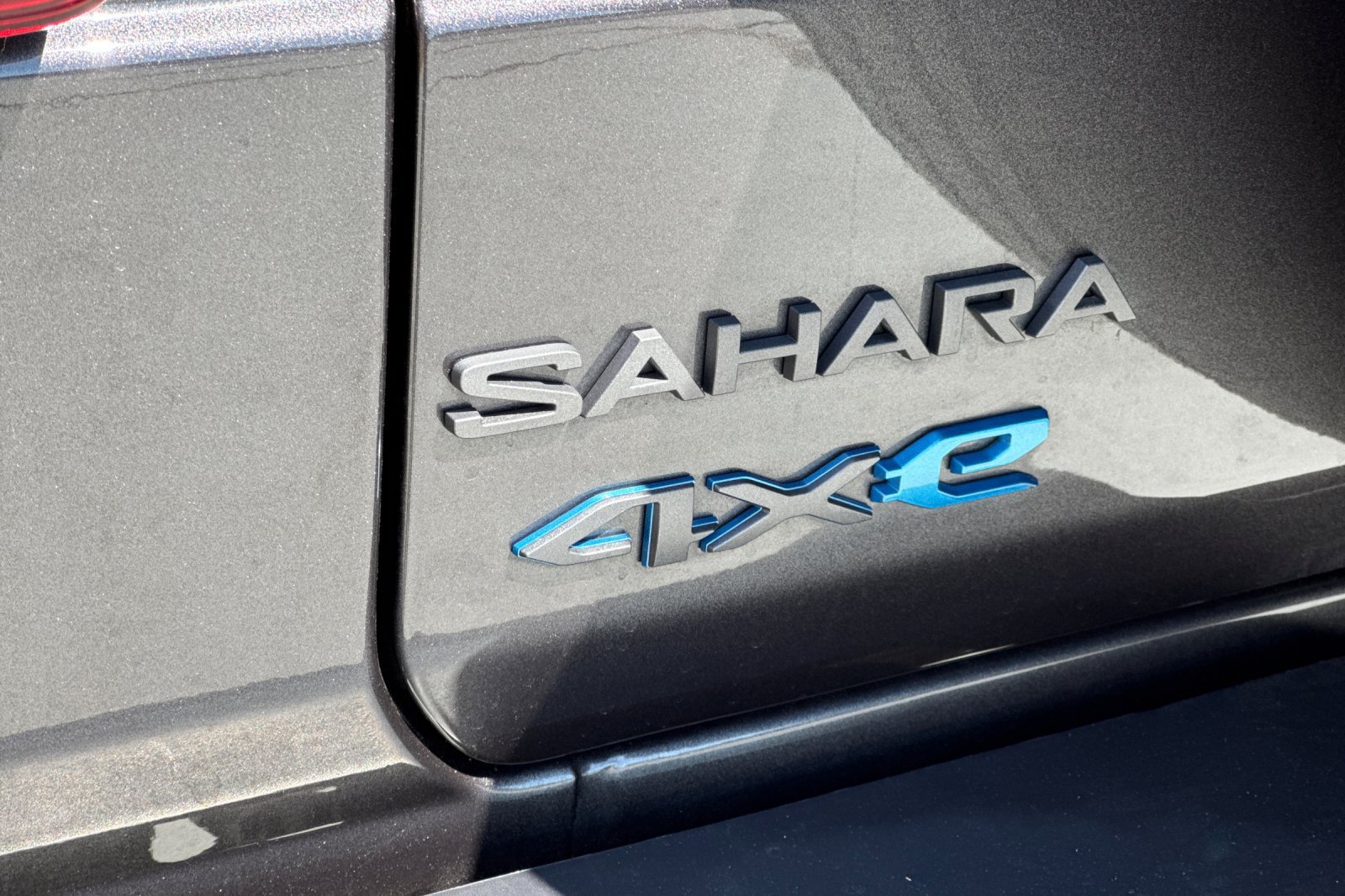 Used 2025 Jeep Wrangler Unlimited Sahara AWD/4WD image 27