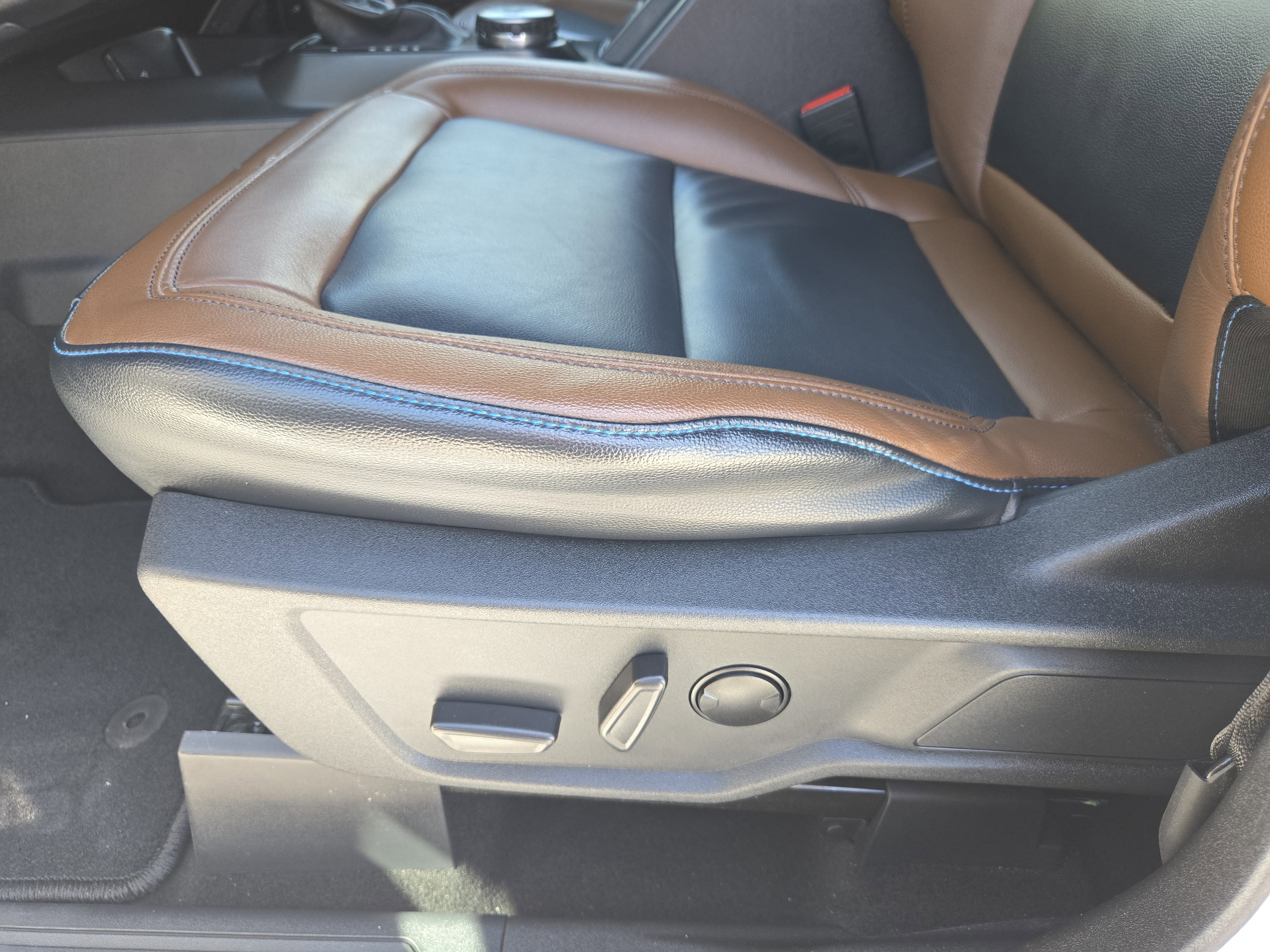 Used 2024 Ford Bronco Outer Banks image 27