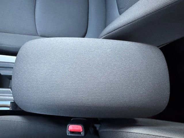 Used 2021 Toyota Corolla LE w/ Carpet Mat Package (TMS) image 18