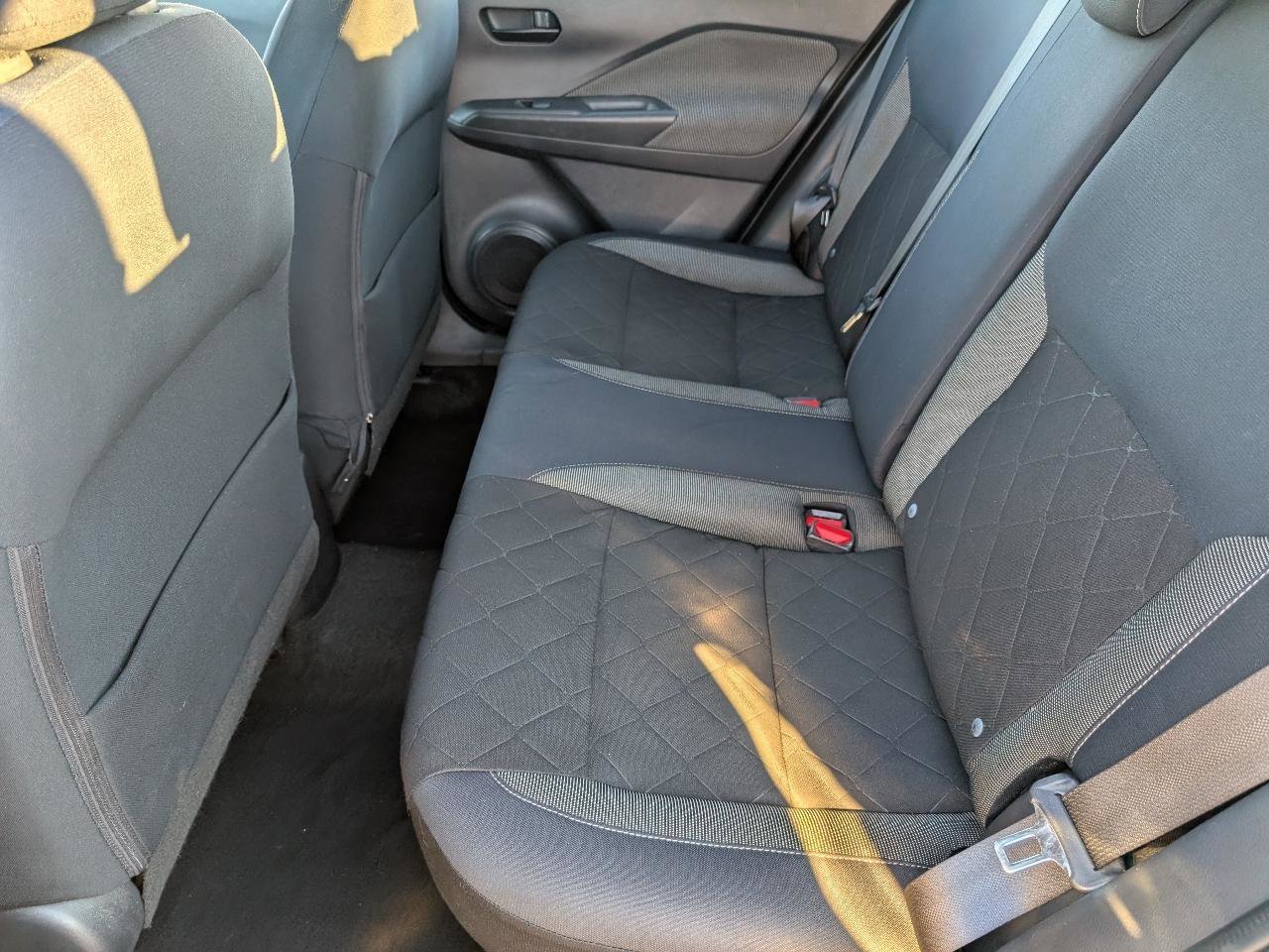 Used 2018 Nissan Kicks S image 9