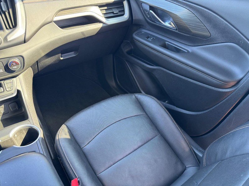 Used 2021 GMC Terrain SLT w/ Elevation Edition image 15