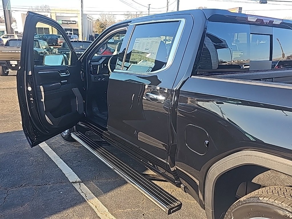 New 2025 GMC Sierra 1500 Denali image 8