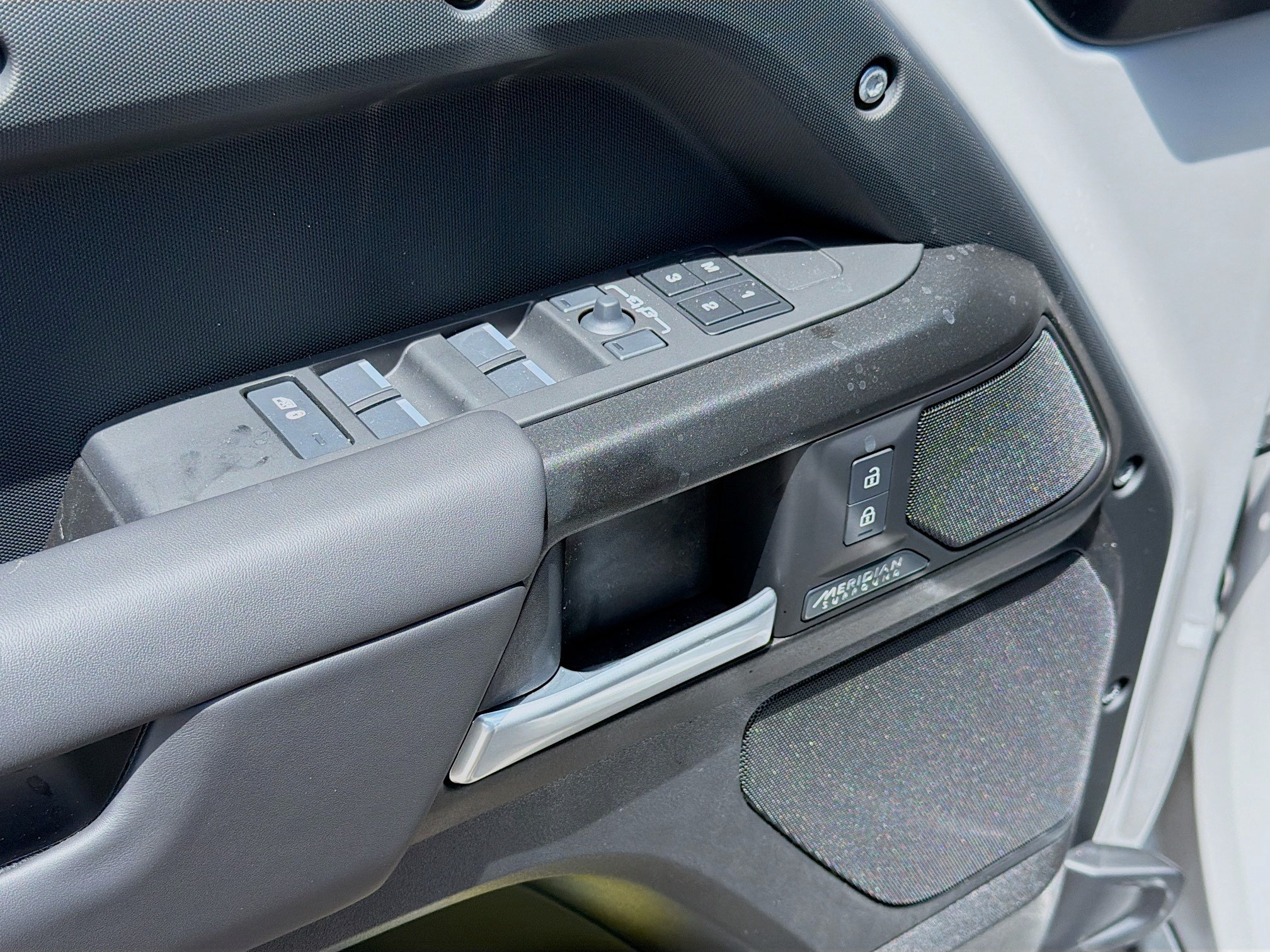 New 2026 Land Rover Defender 110 X AWD/4WD image 21