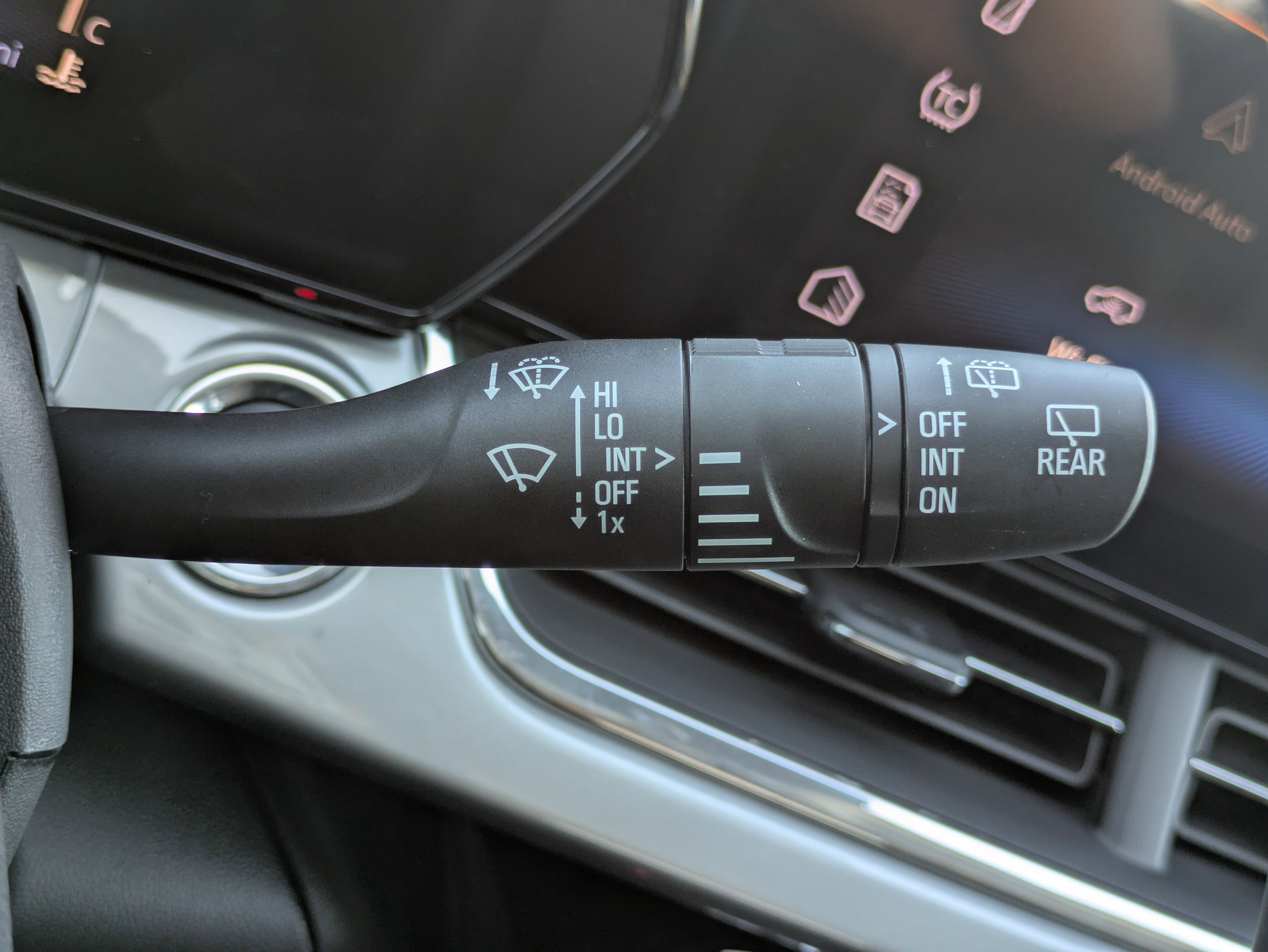 New 2026 Chevrolet Trax LT w/ Driver Confidence Package image 19