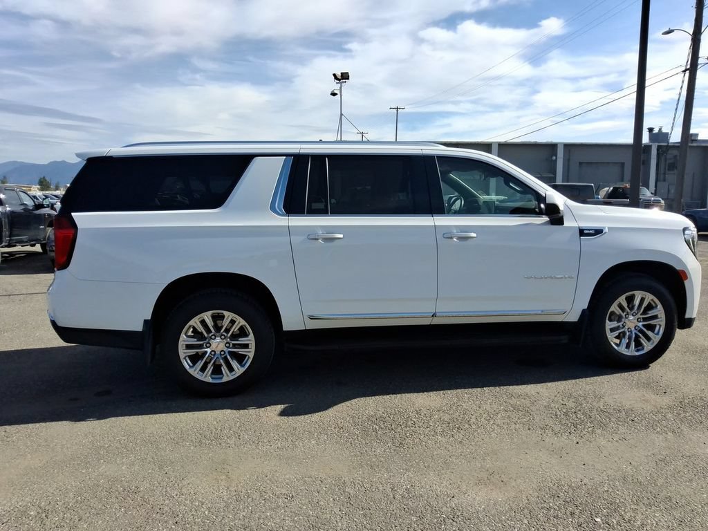 Used 2023 GMC Yukon XL SLT AWD/4WD image 9