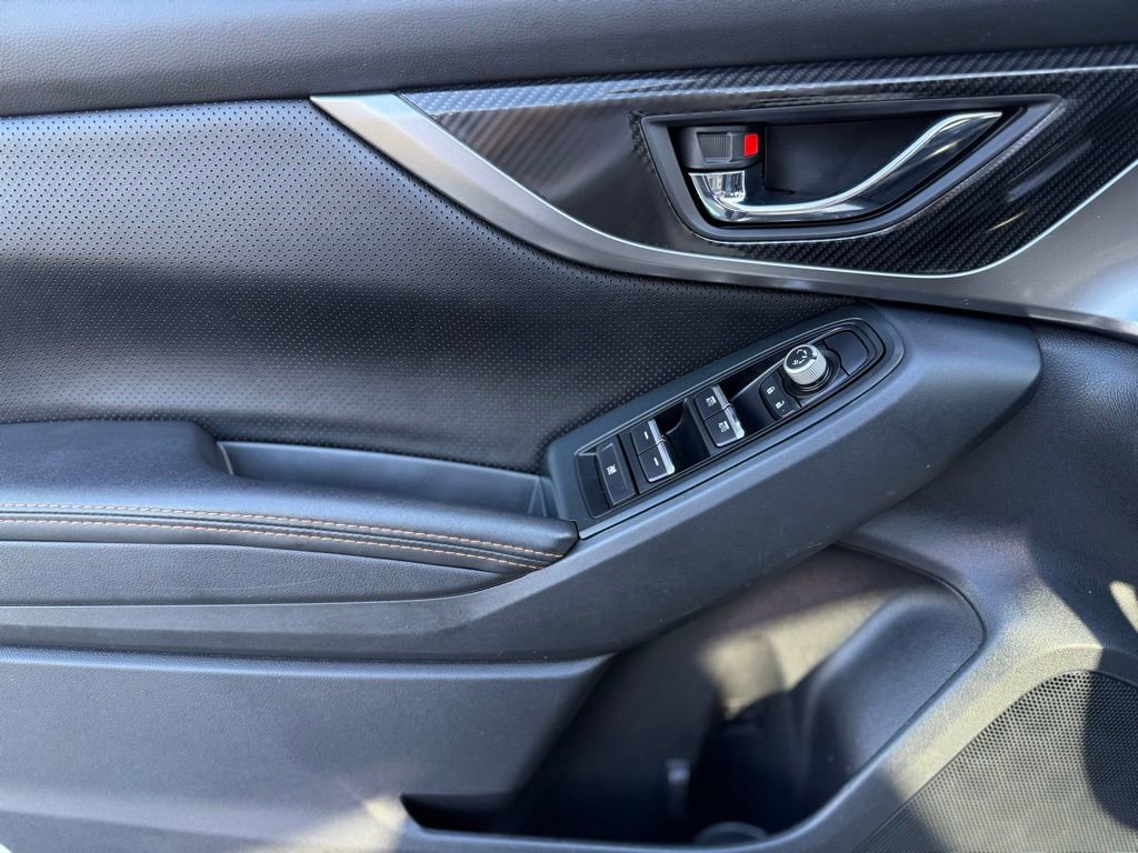 Used 2020 Subaru Crosstrek 2.0i Limited w/ Moonroof Package w/Navigation image 32