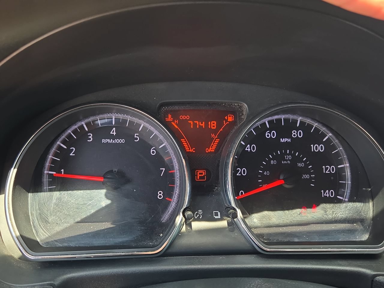 Used 2013 Nissan Versa SV FWD image 18
