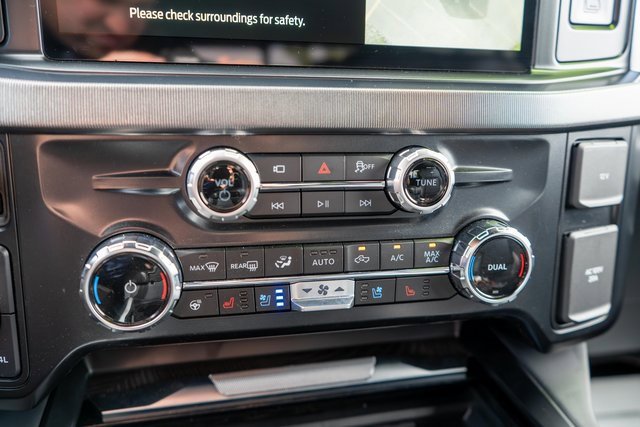 Used 2025 Ford F350 Platinum w/ FX4 Off-Road Package image 34