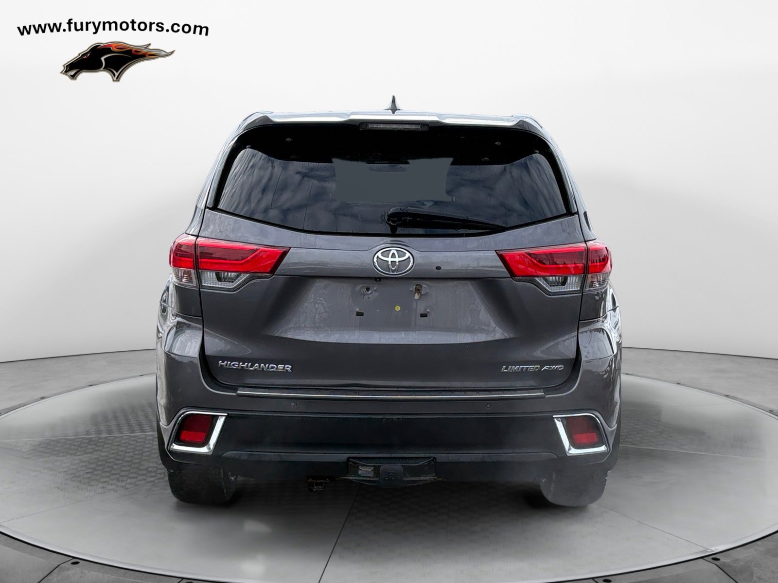 Used 2018 Toyota Highlander Limited Platinum image 4