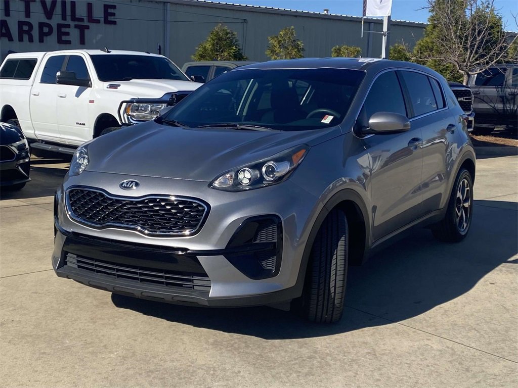 Used 2021 Kia Sportage LX image 3
