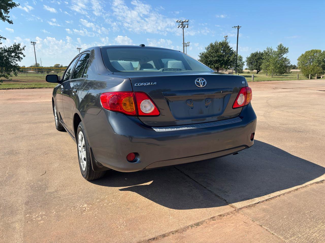 Used 2010 Toyota Corolla FWD image 7