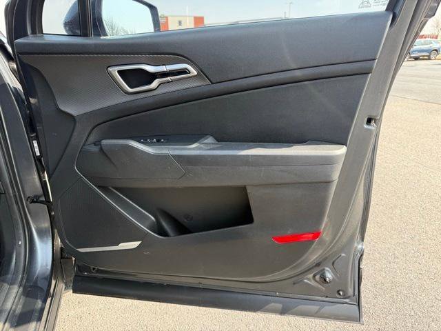 Used 2023 Kia Sportage LX image 36