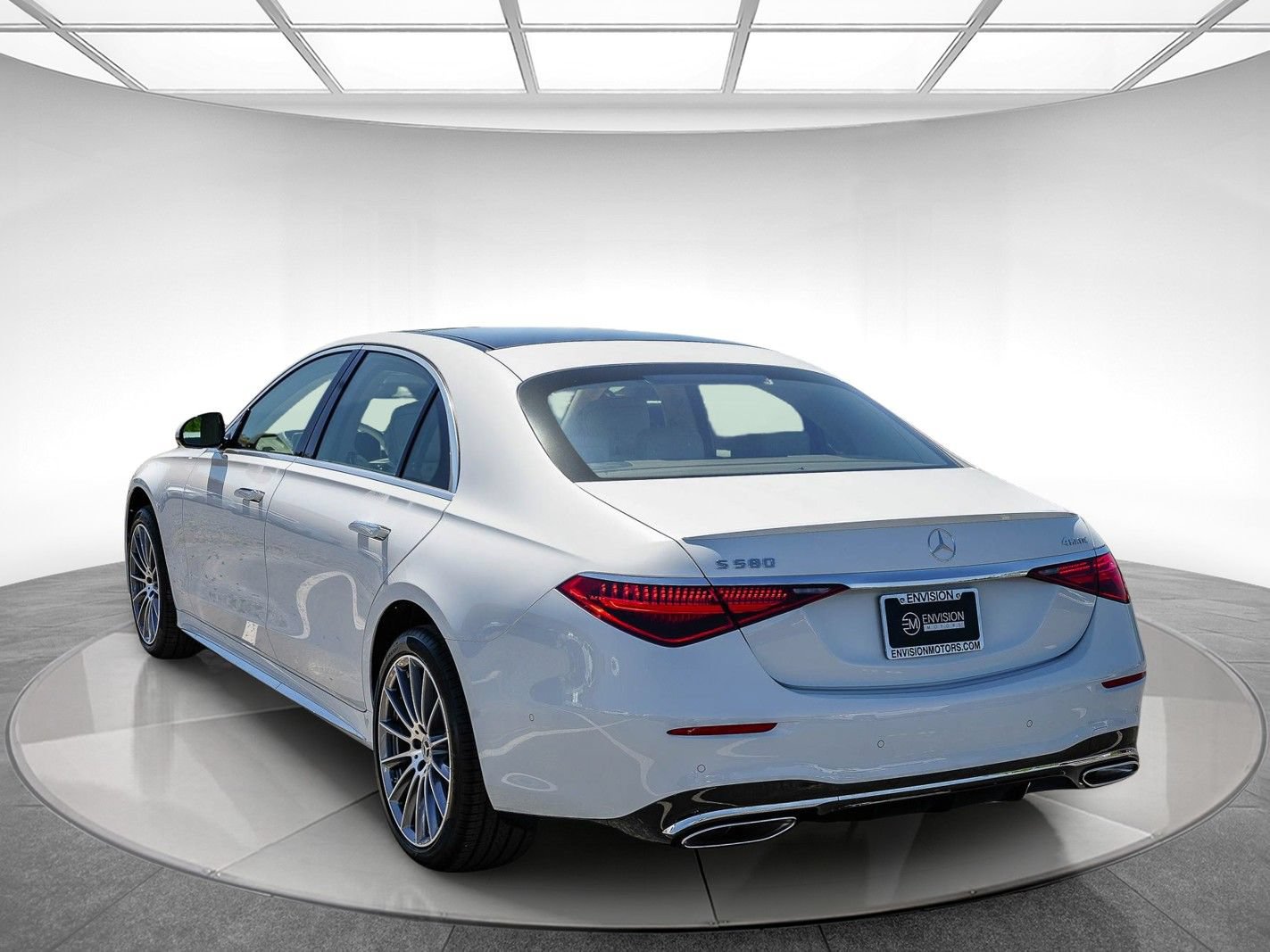 New 2026 Mercedes-Benz S 580 4MATIC Sedan image 2