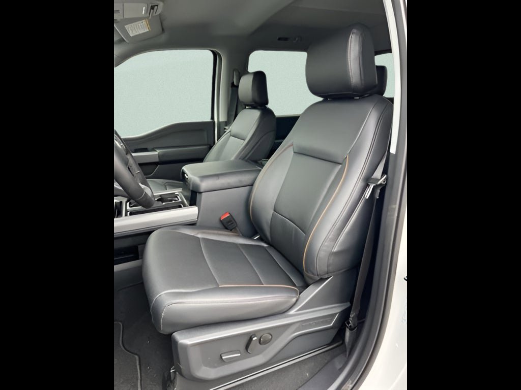 New 2026 Ford F250 Lariat w/ Black Appearance Package image 12