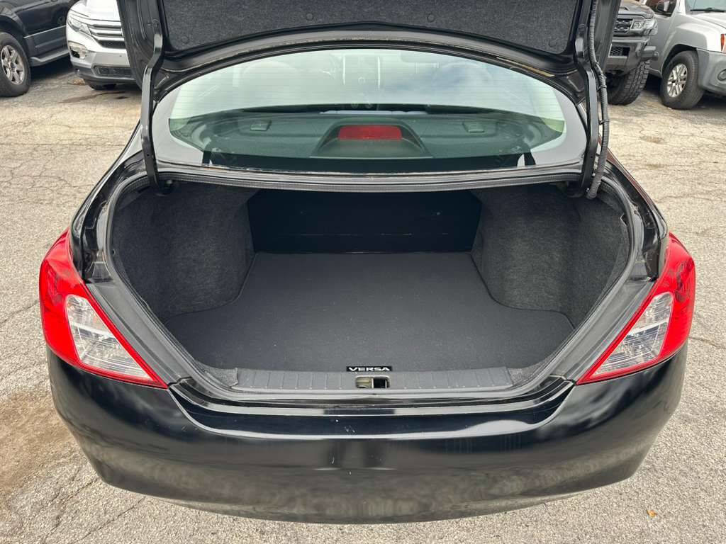 Used 2012 Nissan Versa SV w/ Convenience Pkg image 21