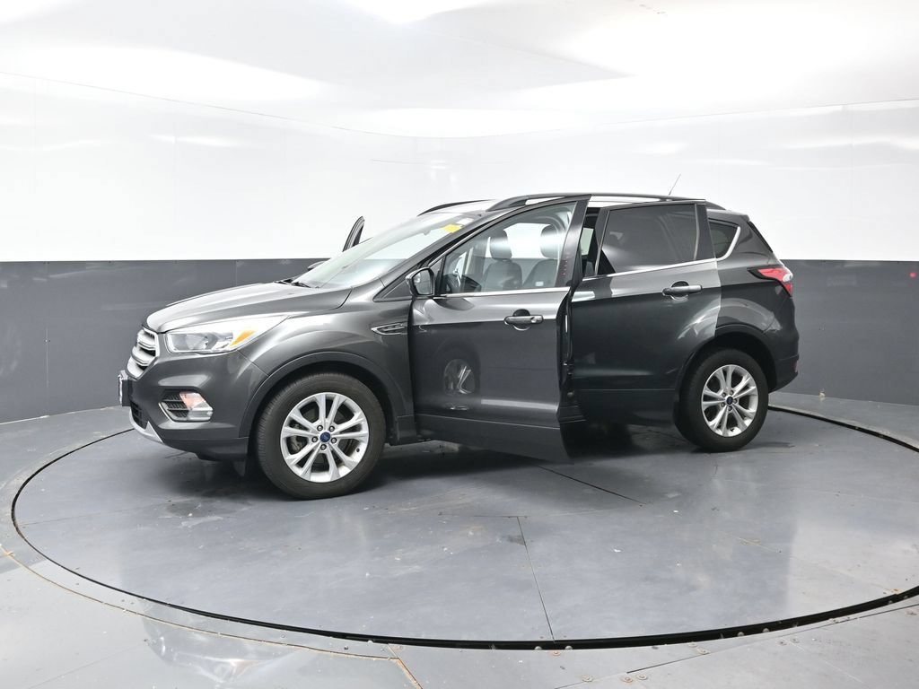 Used 2018 Ford Escape SE w/ SE Sync 3 Package FWD image 56