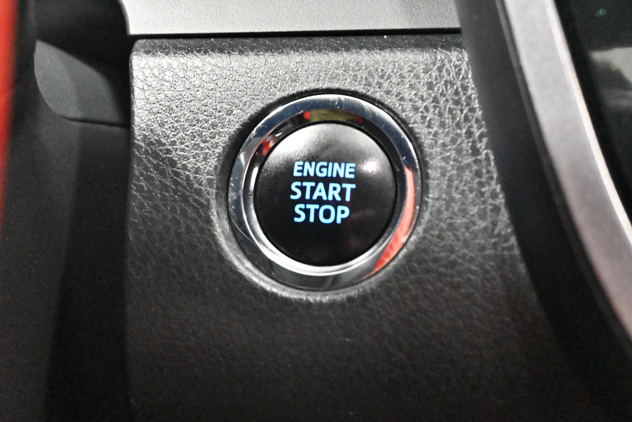 Used 2019 Toyota Camry XSE FWD image 10