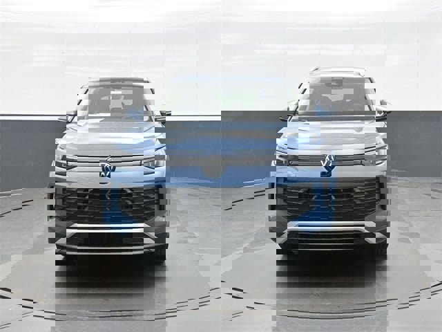 New 2026 Volkswagen Tiguan SE image 2