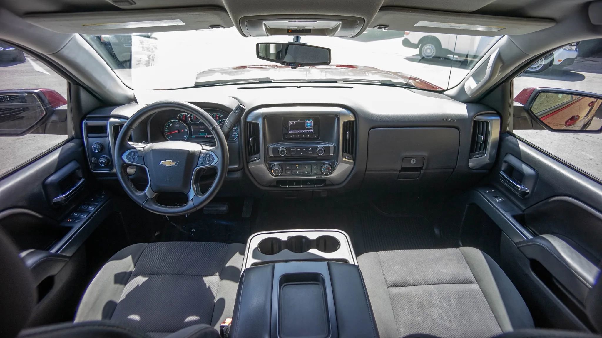 Used 2015 Chevrolet Silverado 1500 LT AWD/4WD image 5