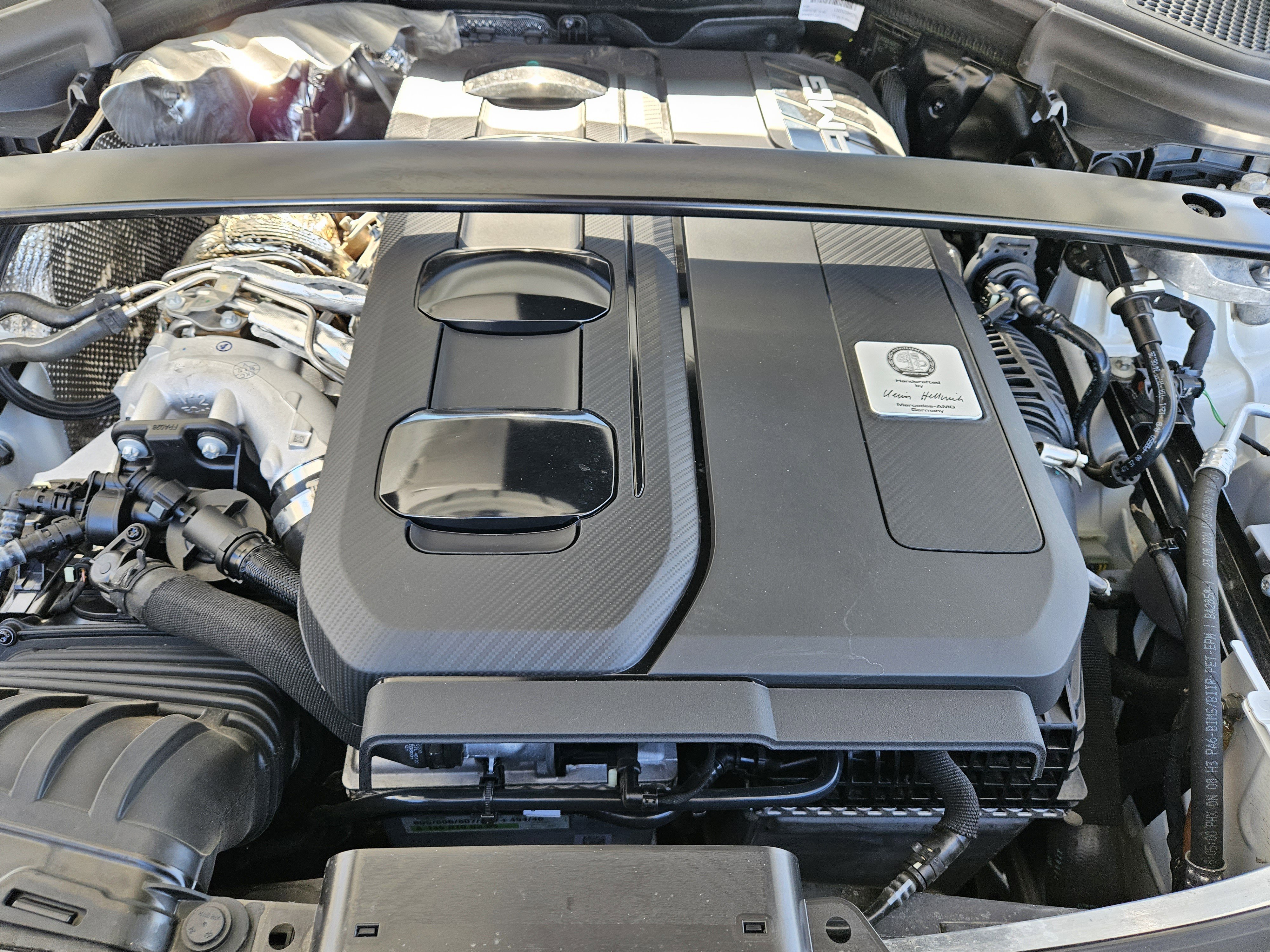 Used 2025 Mercedes-Benz GLC 43 AMG 4MATIC image 32