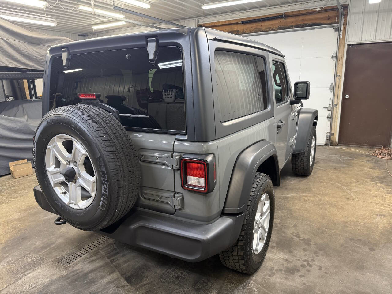 Used 2019 Jeep Wrangler Sport image 14