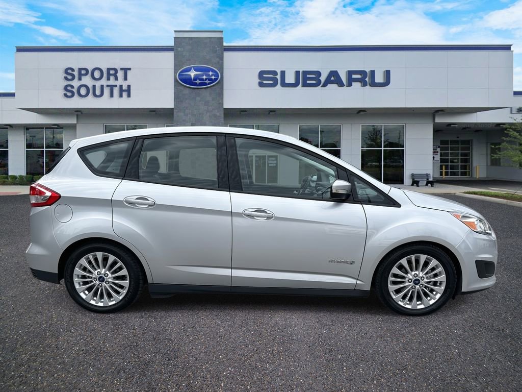 Used 2017 Ford C-MAX SE w/ Cold Weather Package image 2