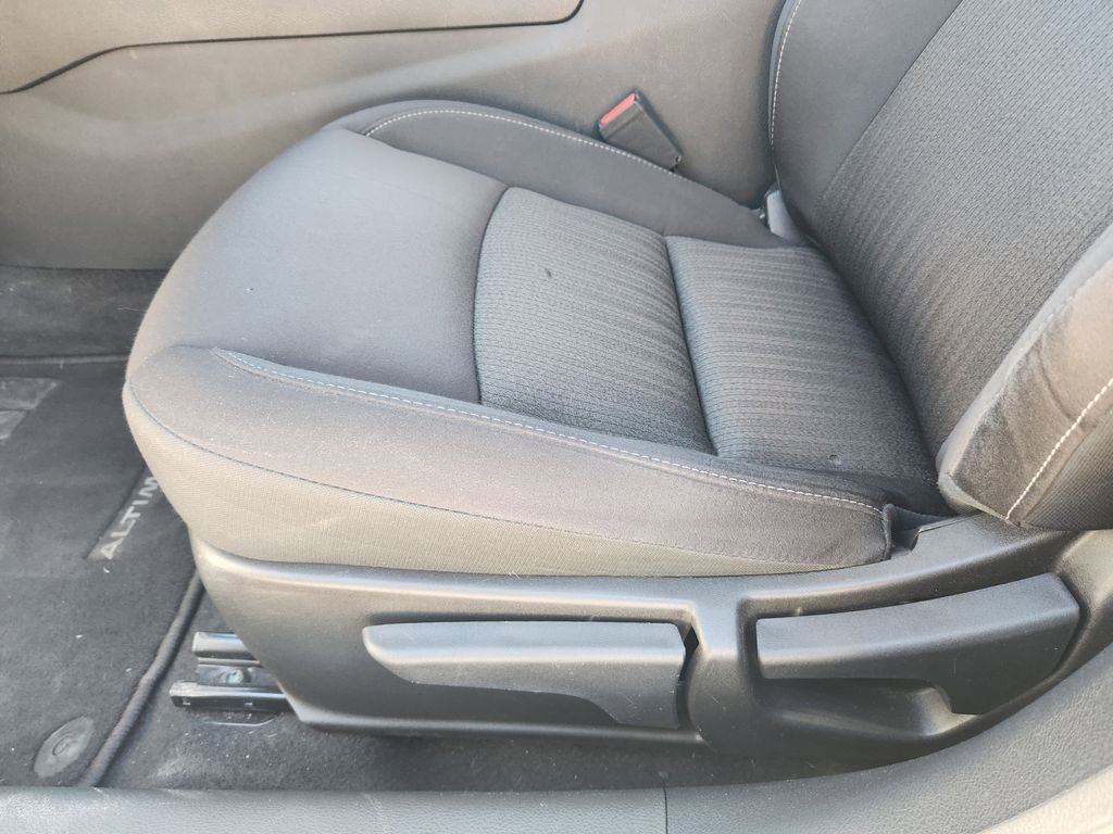 Used 2024 Nissan Altima 2.5 S image 25