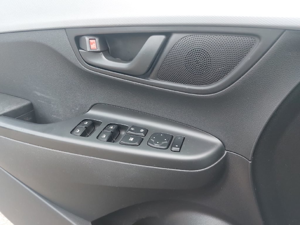 Used 2020 Hyundai Kona SEL FWD image 23