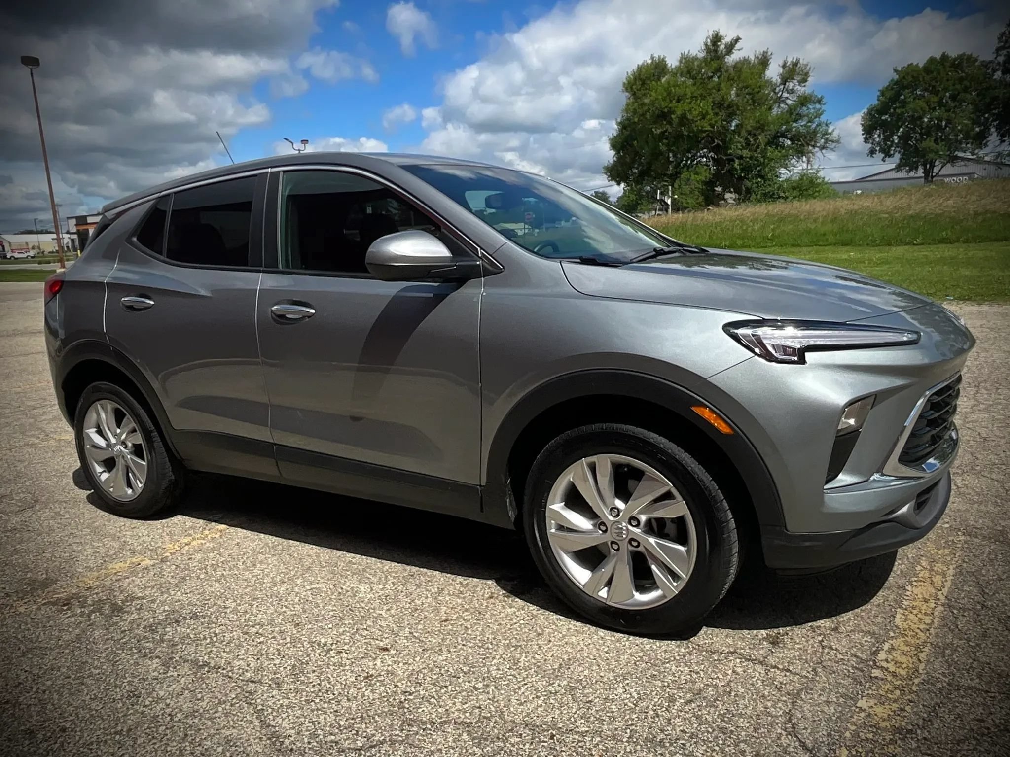 Used 2025 Buick Encore GX Preferred AWD/4WD image 7