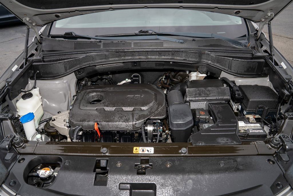 Used 2018 Hyundai Santa Fe Sport image 11