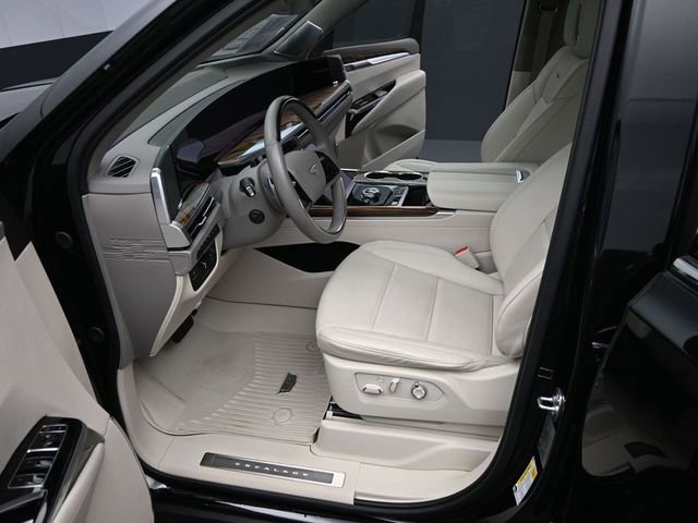 Certified 2025 Cadillac Escalade Premium Luxury Platinum w/ LPO, Floor Liner Package image 9