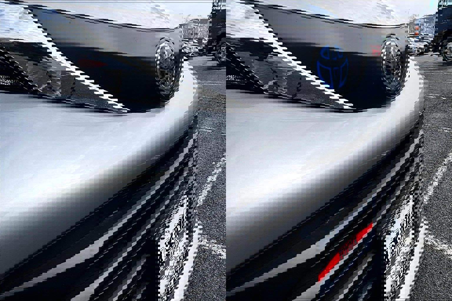 Used 2025 Toyota Sienna XLE w/ XLE Plus Package image 30