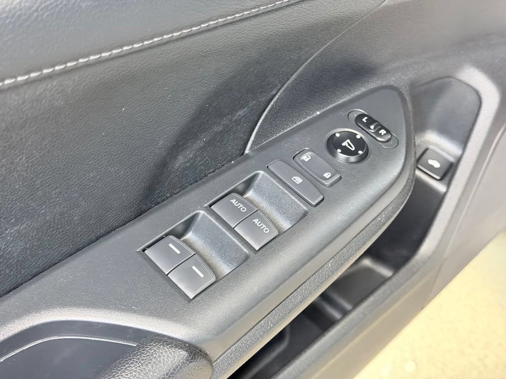 Used 2016 Honda Civic Touring image 11