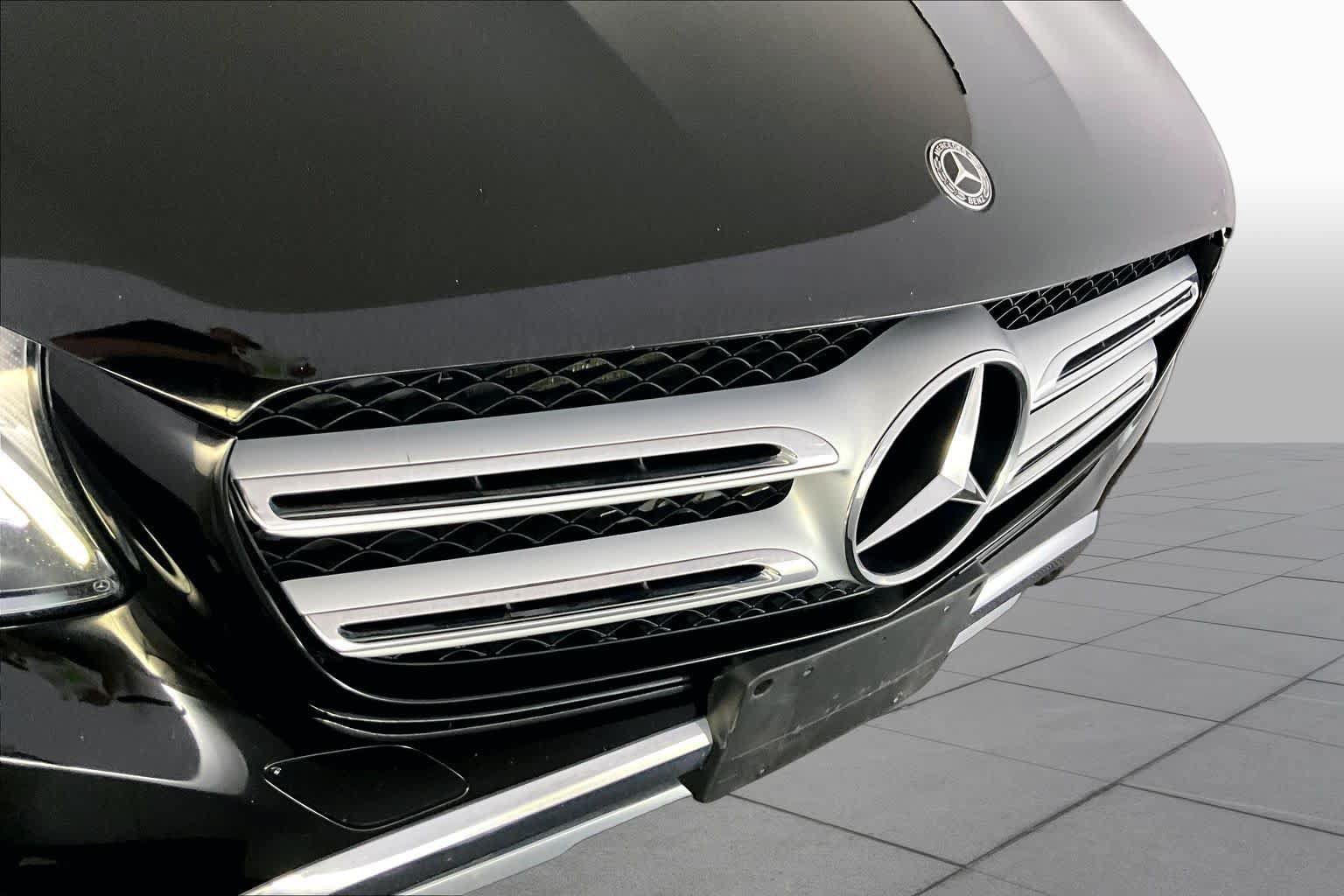 Certified 2019 Mercedes-Benz GLC 300 4MATIC image 29