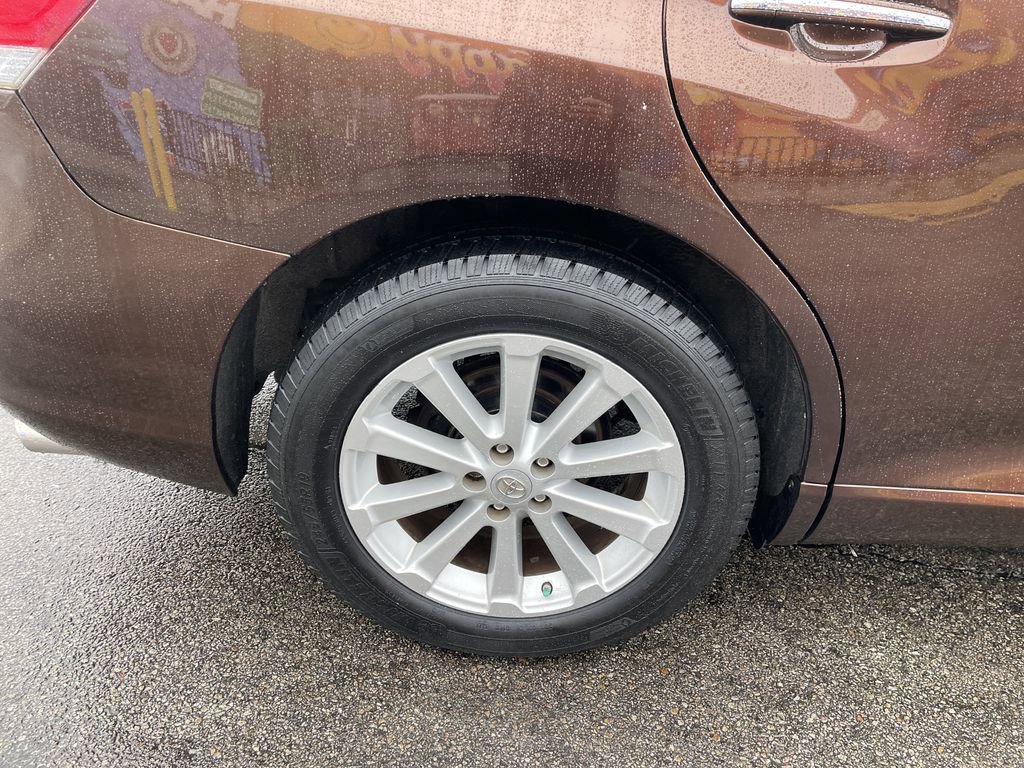 Used 2012 Toyota Venza XLE w/ XLE Premium Pkg AWD/4WD image 12