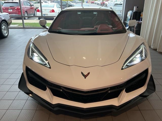 Used 2023 Chevrolet Corvette Z06 w/ Z07 Performance Package image 3