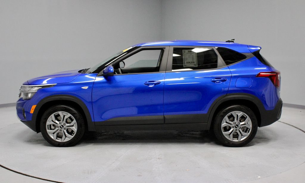 Used 2024 Kia Seltos LX AWD/4WD image 7