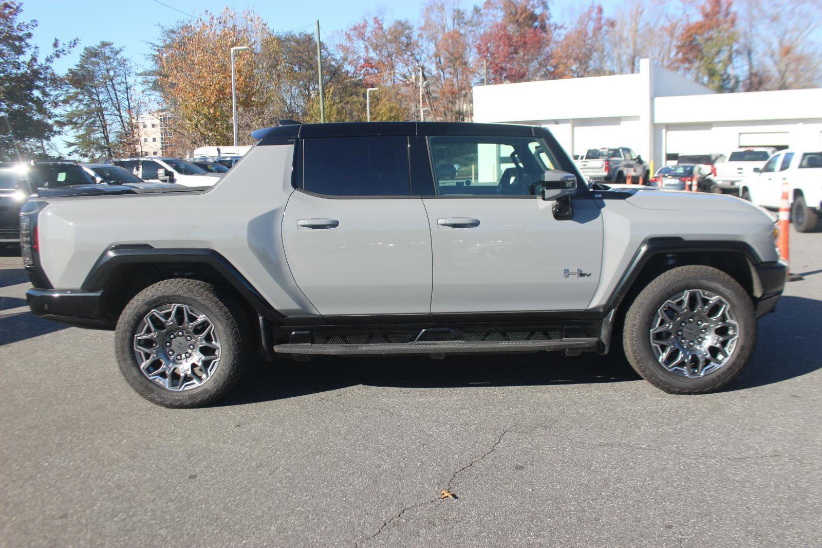 New 2025 GMC Hummer EV 3X image 8